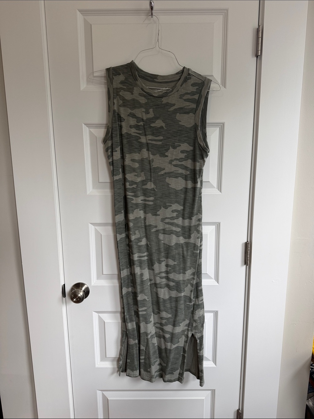 Universal Thread Green Camo Sleeveless Midi Dress